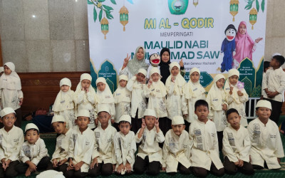 MI Al-Qodir Wage Taman Gelar Peringatan Maulid Nabi Muhammad SAW 1448 H